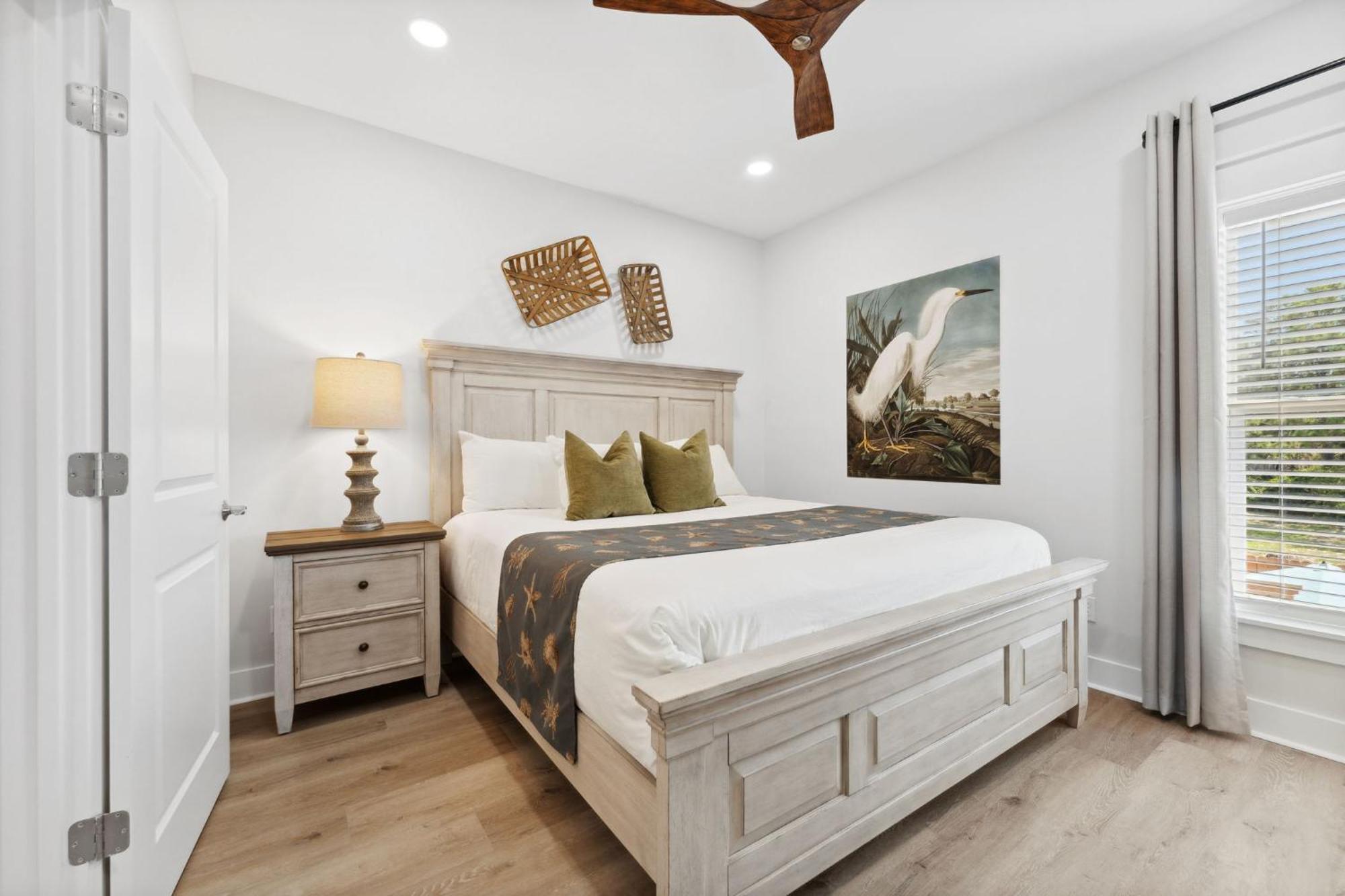 Grand Retreat I! 4br 5ba Sleeps 15! Private Pool! Luxury And Comfort Await! Holiday home