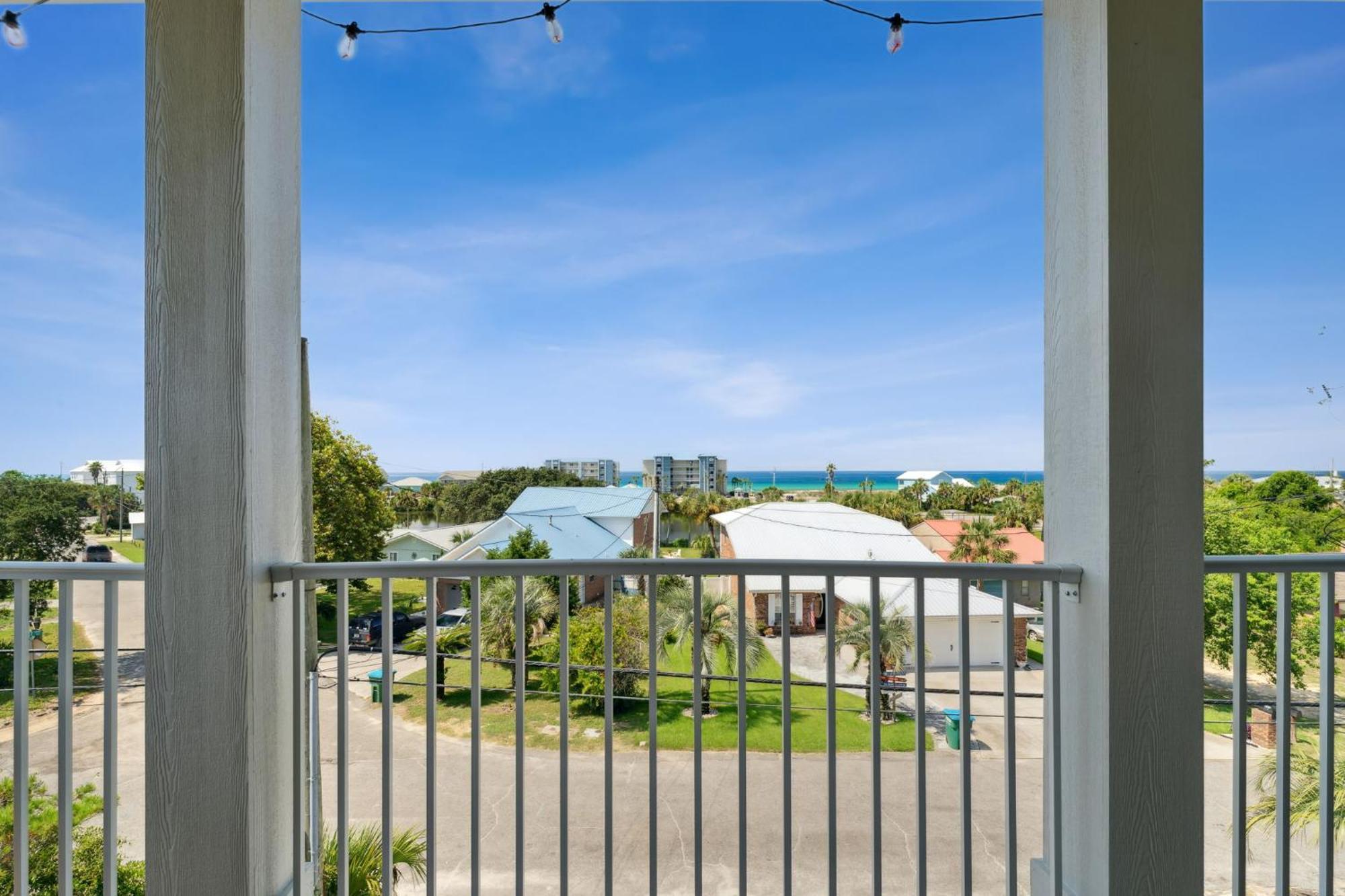 Grand Retreat I! 4br 5ba Sleeps 15! Private Pool! Luxury And Comfort Await! Holiday home Panama City Beach