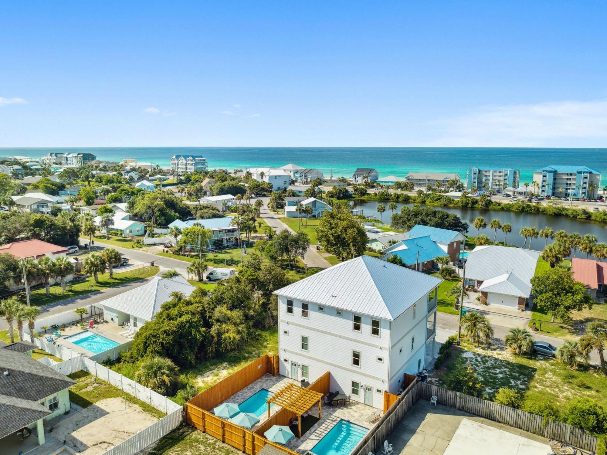 Grand Retreat I! 4br 5ba Sleeps 15! Private Pool! Luxury And Comfort Await! * Panama City Beach